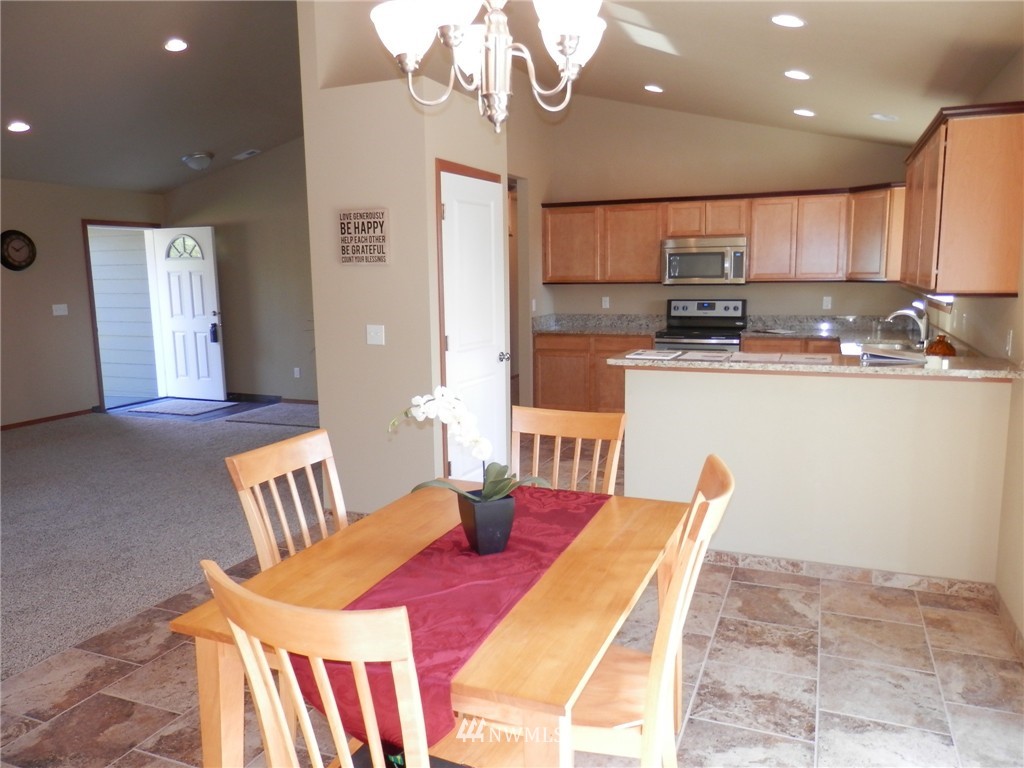 6308 192nd Lane Southwest Rochester, WA 98579 - Photo 7 of 23