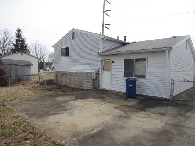 5280 Refugee Road Columbus, OH 43232 - Photo 2 of 10