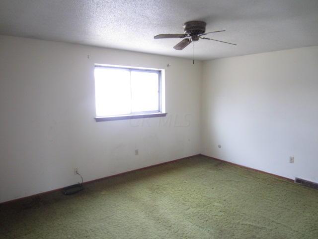 5280 Refugee Road Columbus, OH 43232 - Photo 8 of 10