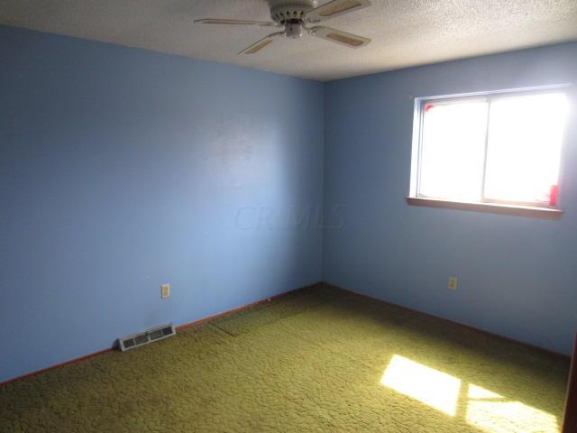 5280 Refugee Road Columbus, OH 43232 - Photo 9 of 10