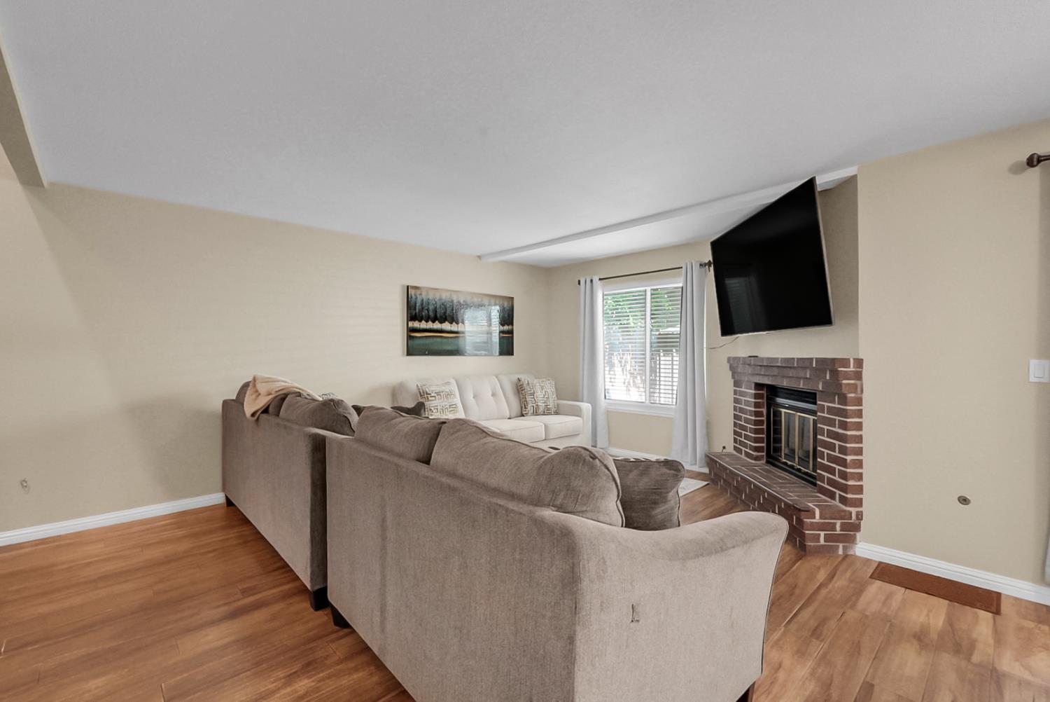 185 Tiffany Circle Ripon, CA 95366 - Photo 4 of 20