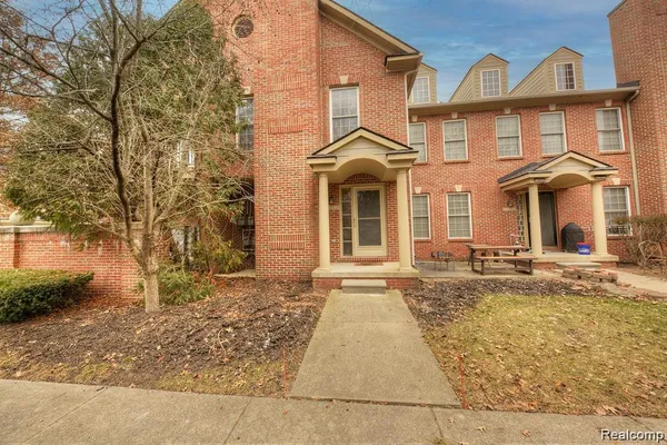$295,000 | 137 Village Way, Canton, MI 48188