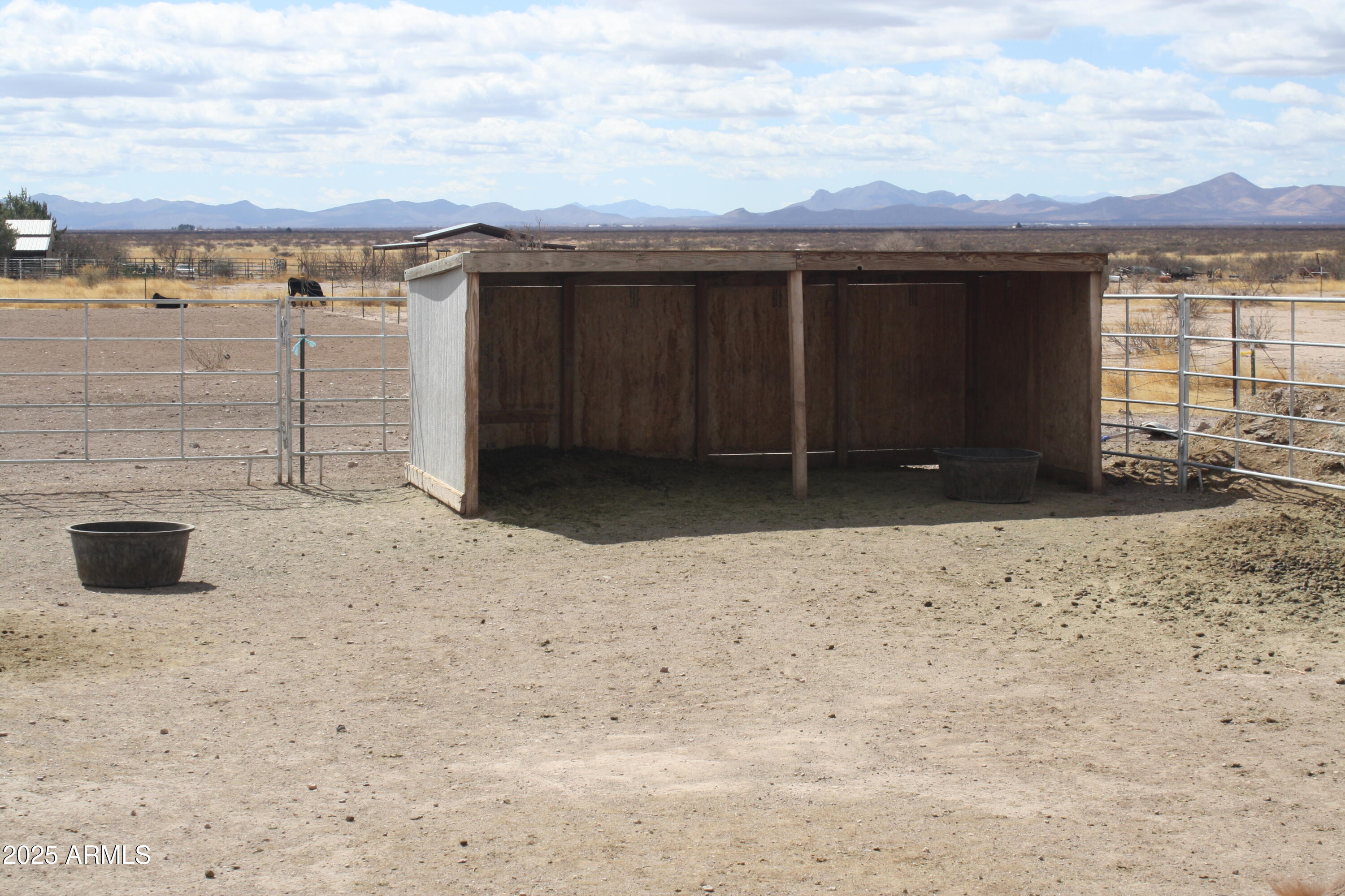 6872 North Brooks Road McNeal, AZ 85617 - Photo 15 of 24 a view of a terrace
