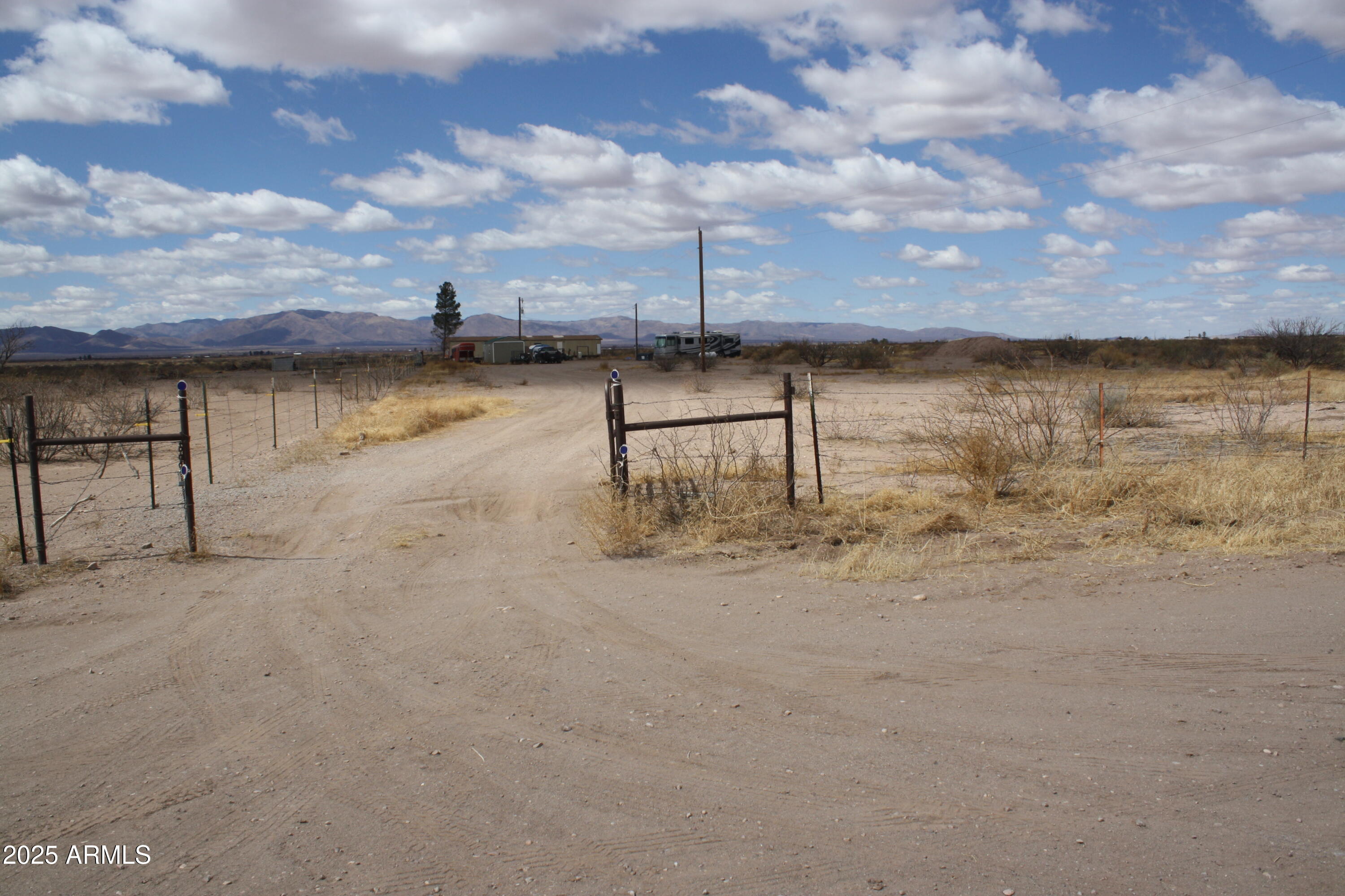 6872 North Brooks Road McNeal, AZ 85617 - Photo 3 of 24 a view of a lake