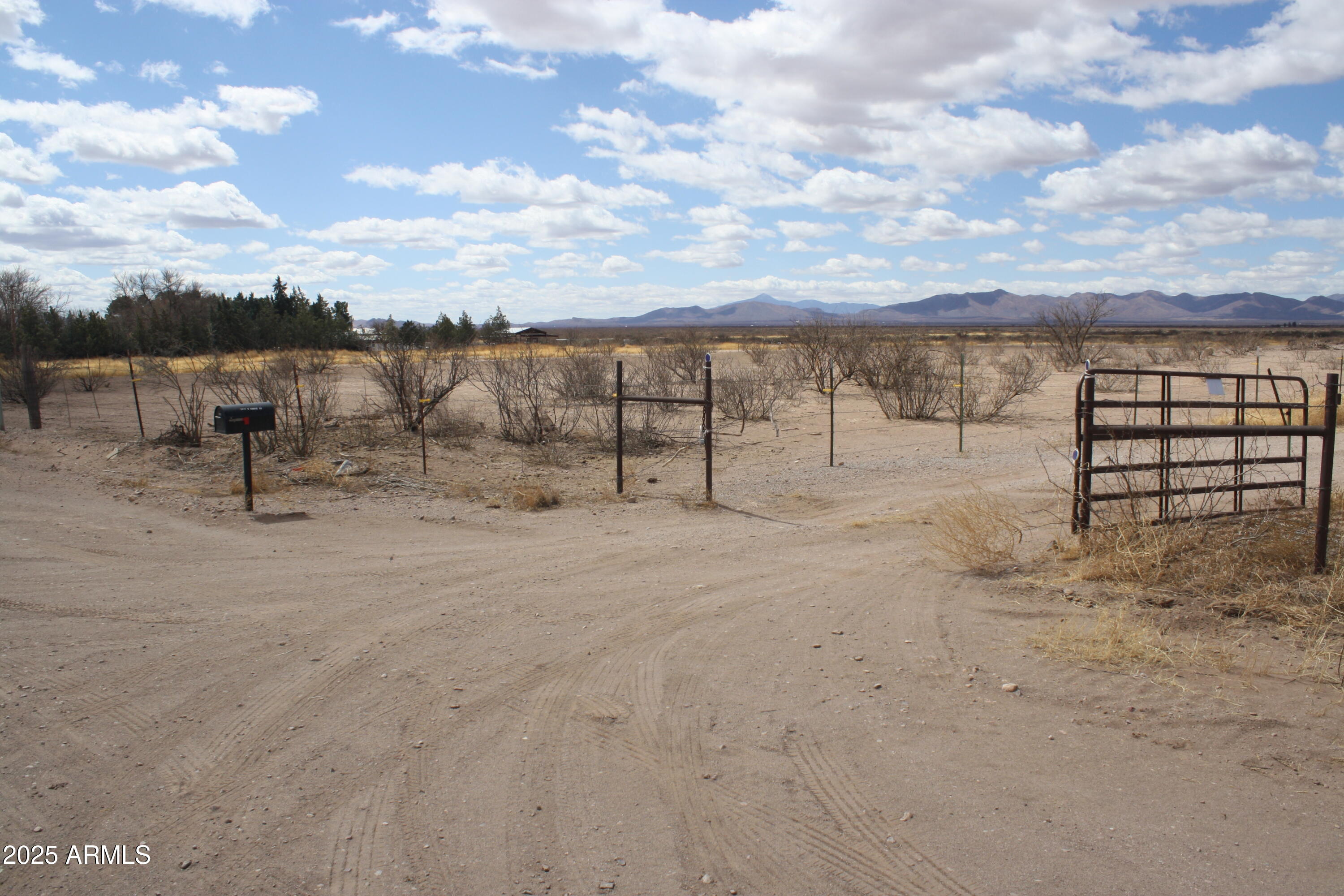 6872 North Brooks Road McNeal, AZ 85617 - Photo 10 of 24 a view of outdoor space with city view