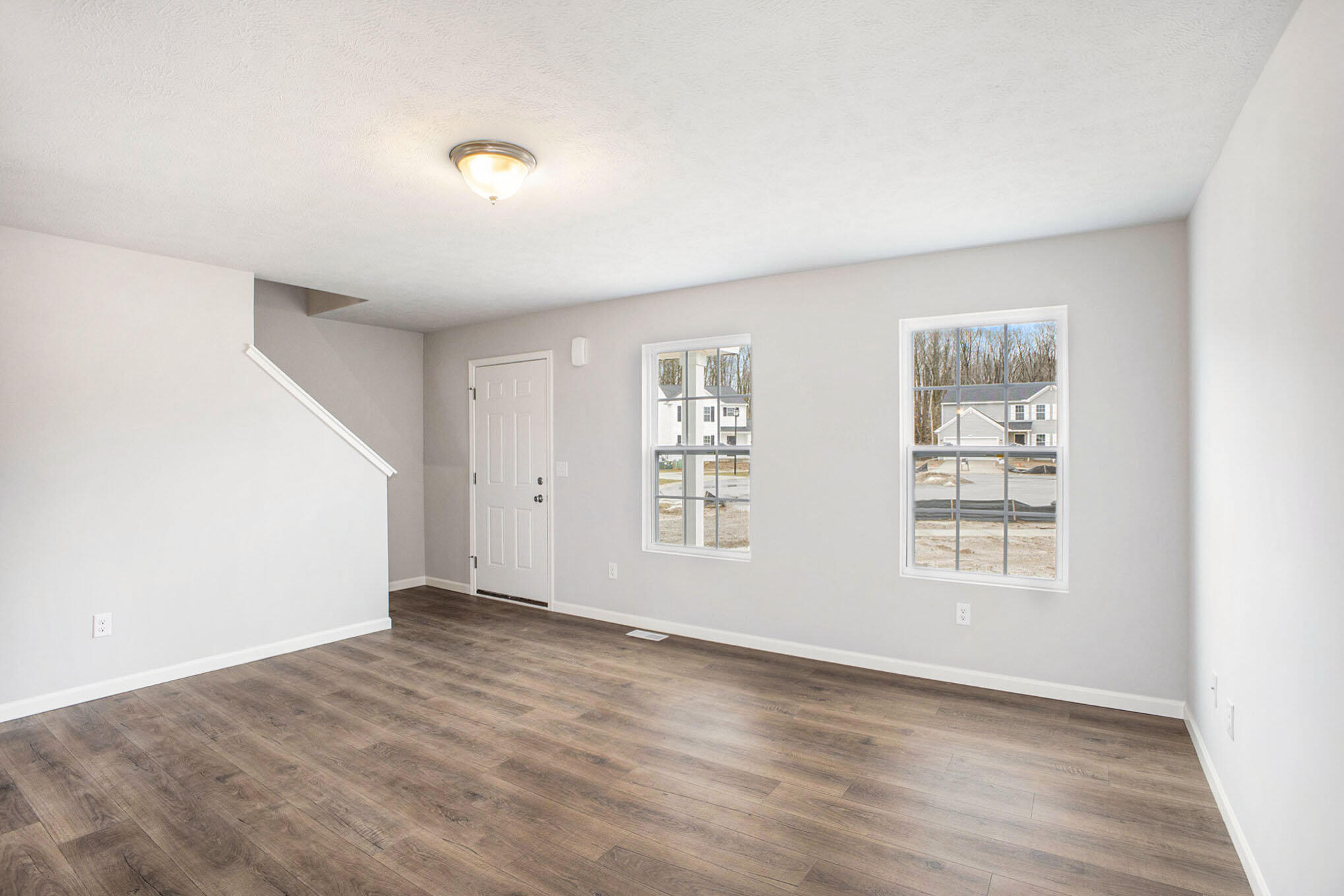 1229 East Marquette Woods Road St. Joseph, MI 49085 - Photo 4 of 26 3-CBR018-i1880-Great Room3