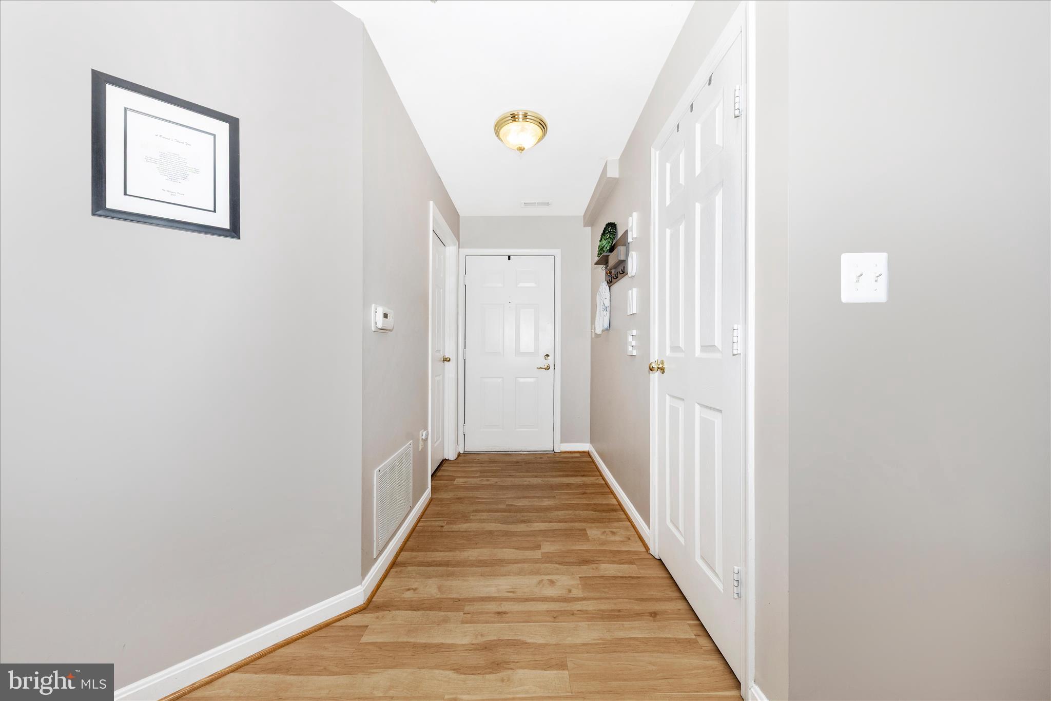 12012 Amber Ridge Circle, Unit B103 Germantown, MD 20876 - Photo 3 of 39 Foyer