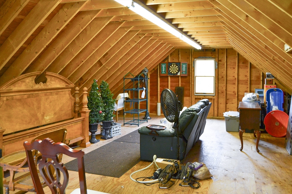 110 Mayflower Ridge Drive Wareham, MA 02571 - Photo 11 of 42 a living room with furniture and a window