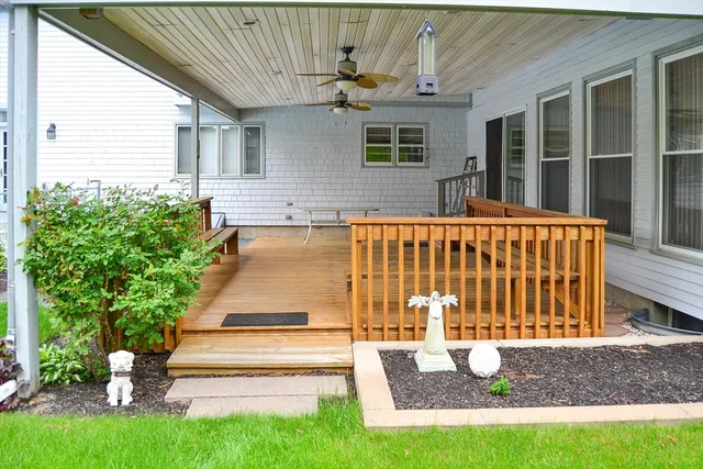 a view of outdoor space yard deck and patio