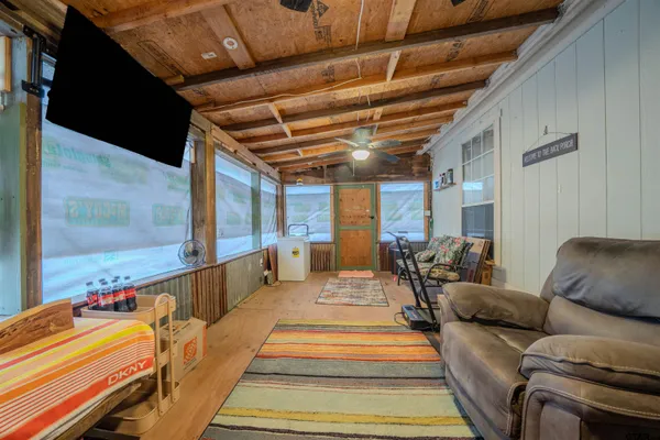 $179,900 | 1100 Cypress Creek Drive, Mount Vernon, TX 75457