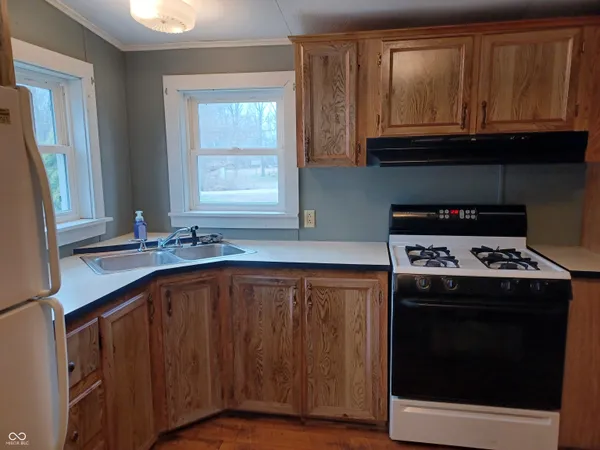 $130,000 | 15566 South 8th Street, Clinton, IN 47842
