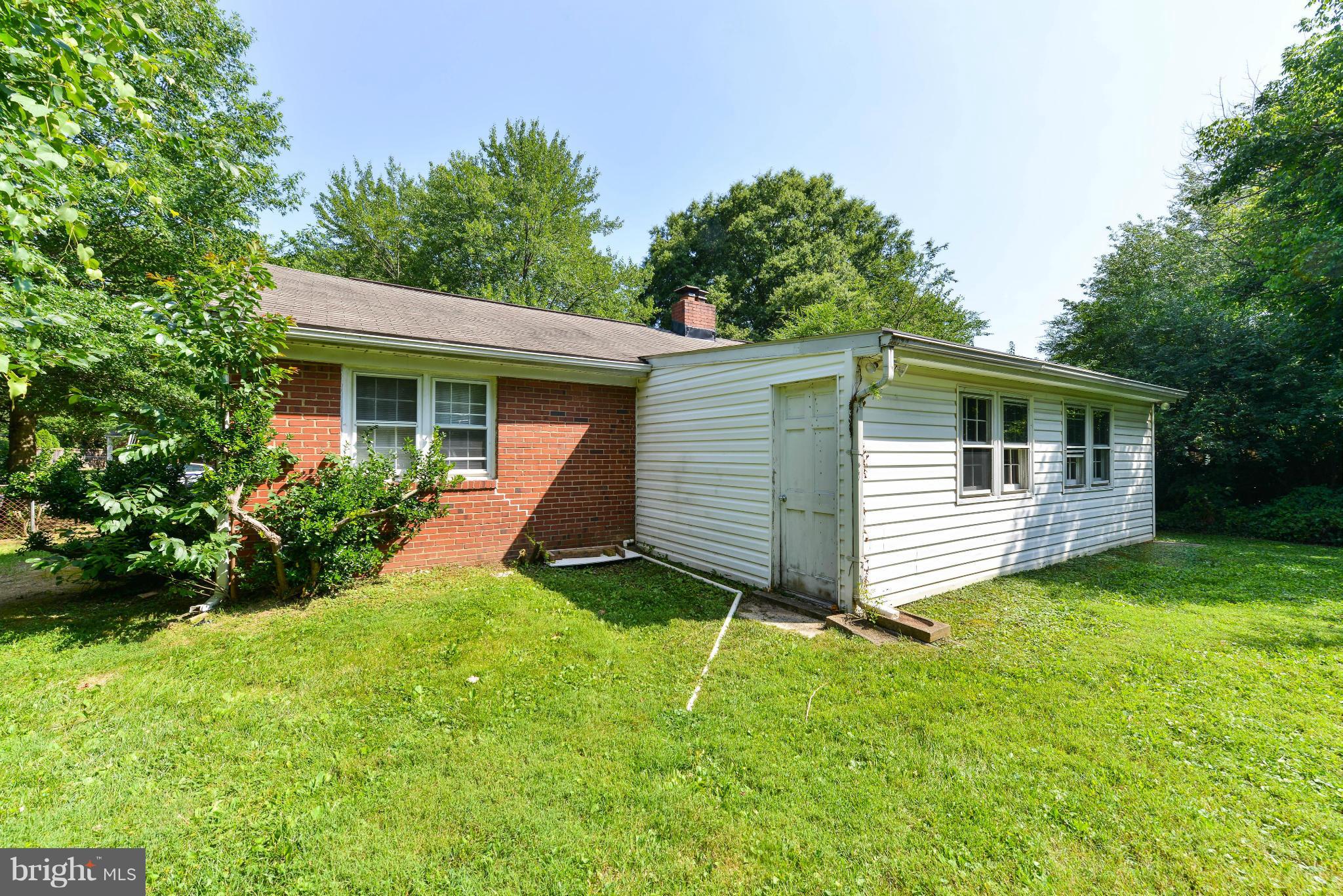 1610 Baltimore Road Alexandria, VA 22308 - Photo 17 of 26 Exterior (Rear)