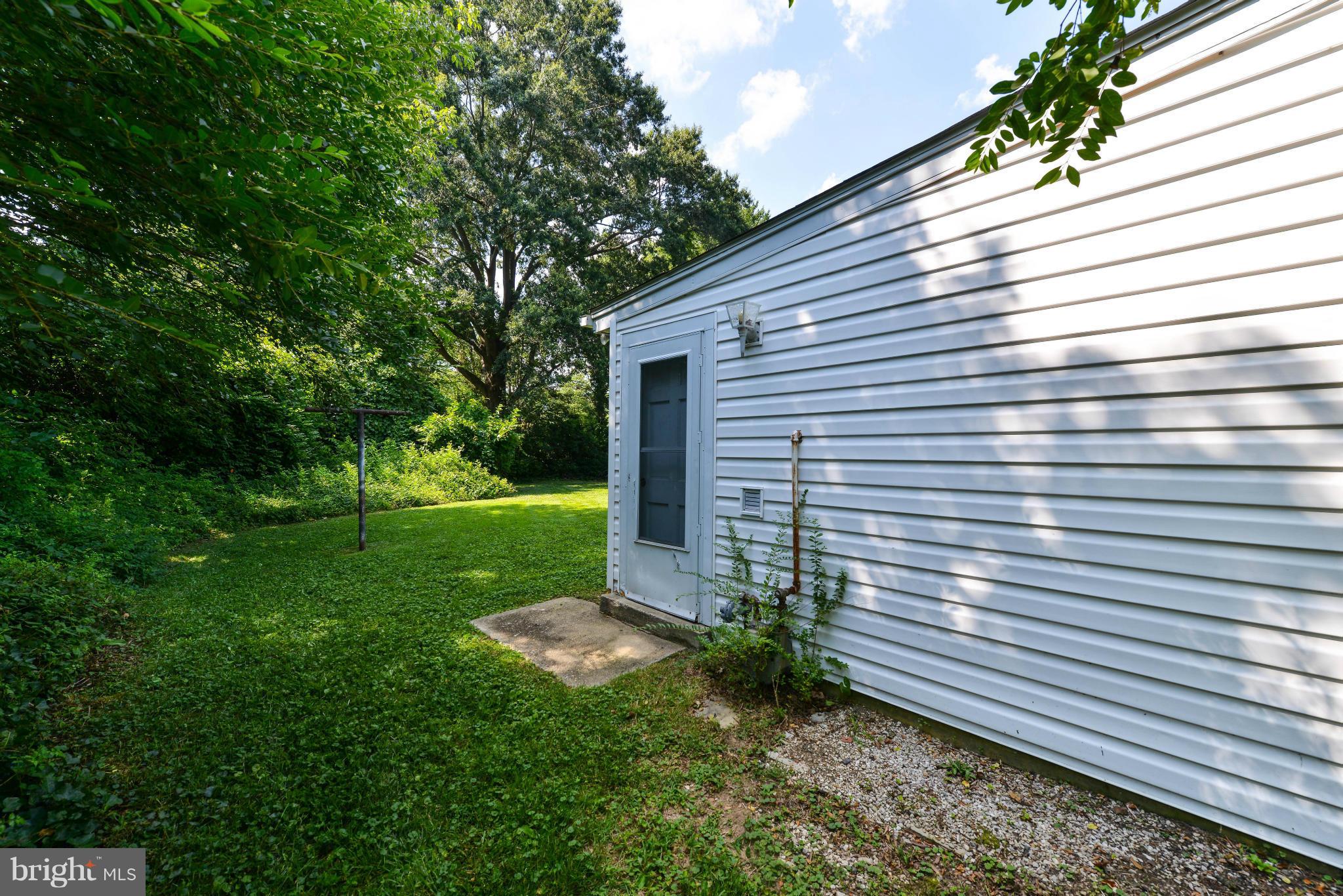 1610 Baltimore Road Alexandria, VA 22308 - Photo 21 of 26 Exterior (Rear)