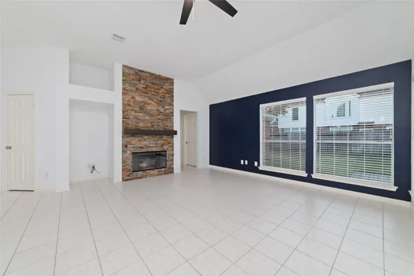 $2,350 | 3323 Shadowfern Drive, Houston, TX 77082