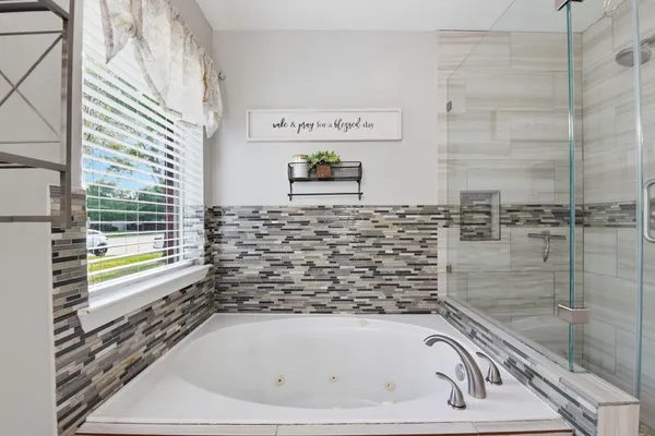$336,000 | 6621 Blue Hollow Lane, Dickinson, TX 77539