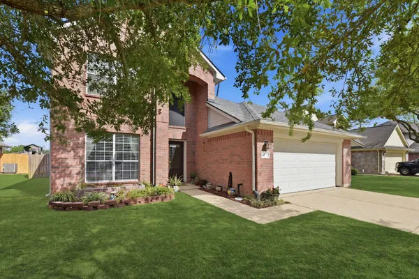 $336,000 | 6621 Blue Hollow Lane, Dickinson, TX 77539