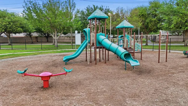 $336,000 | 6621 Blue Hollow Lane, Dickinson, TX 77539