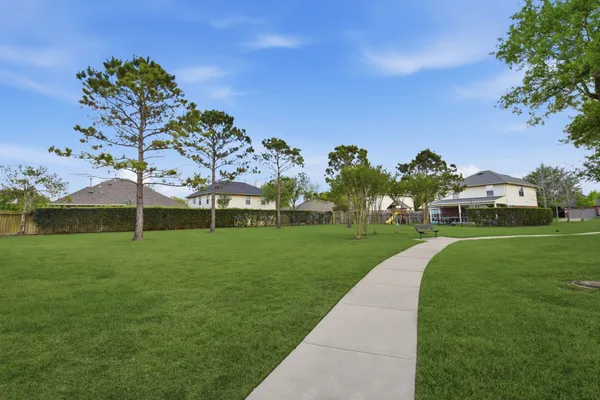 $336,000 | 6621 Blue Hollow Lane, Dickinson, TX 77539