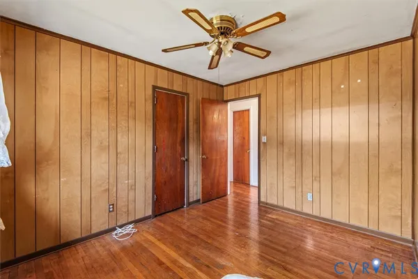 wooden floor in an empty room