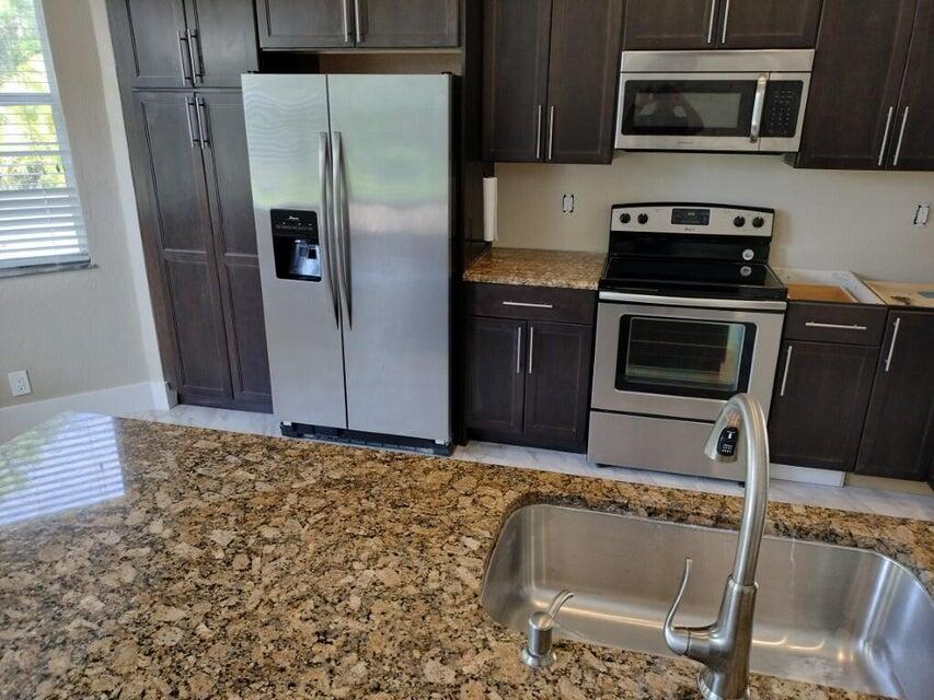 5671 Sunberry Circle Fort Pierce, FL 34951 - Photo 5 of 47 5