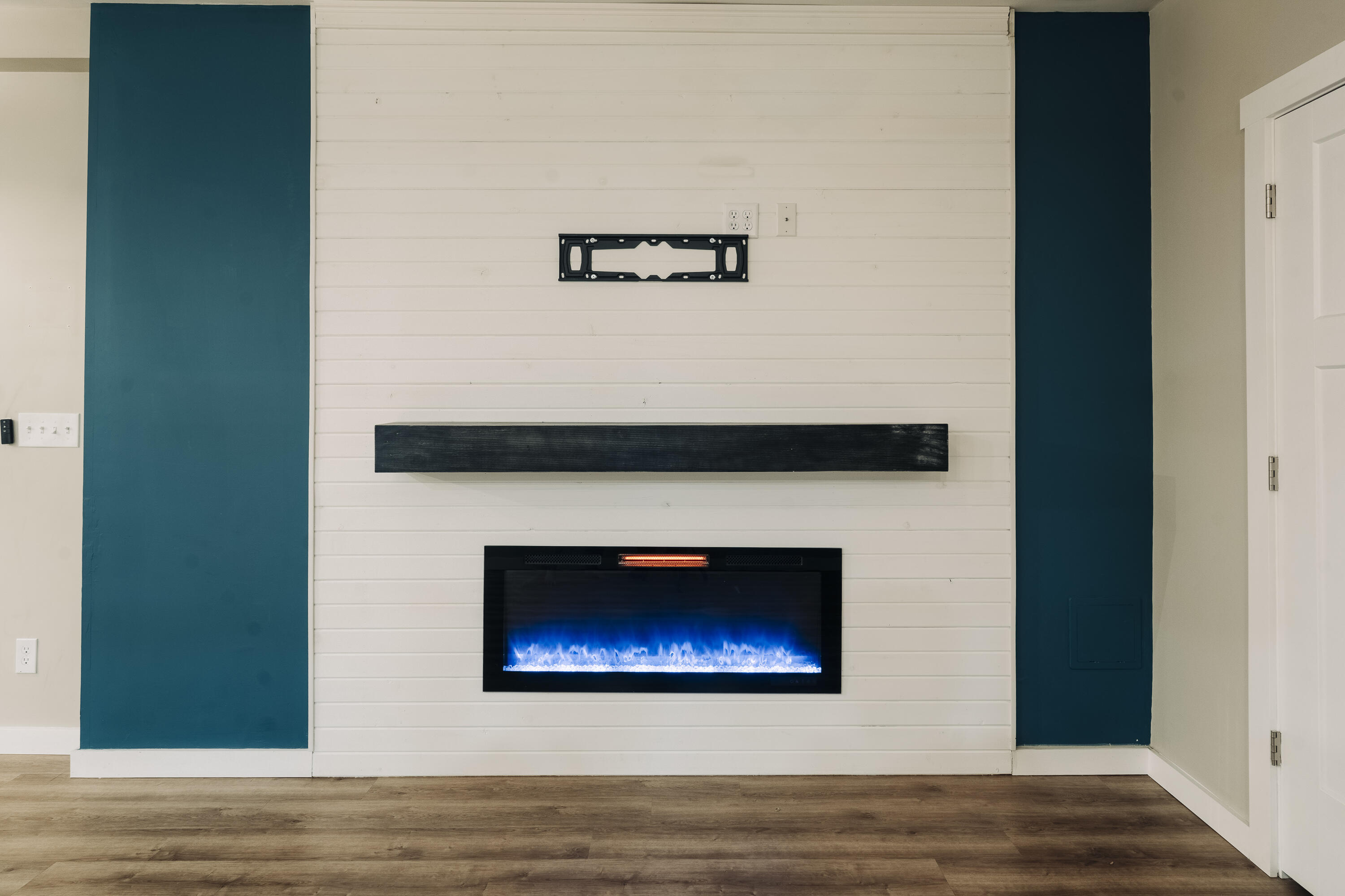 3005 Plank Road Marine City, MI 48039 - Photo 5 of 40 30005_Plank-Rd_Cottreville-37