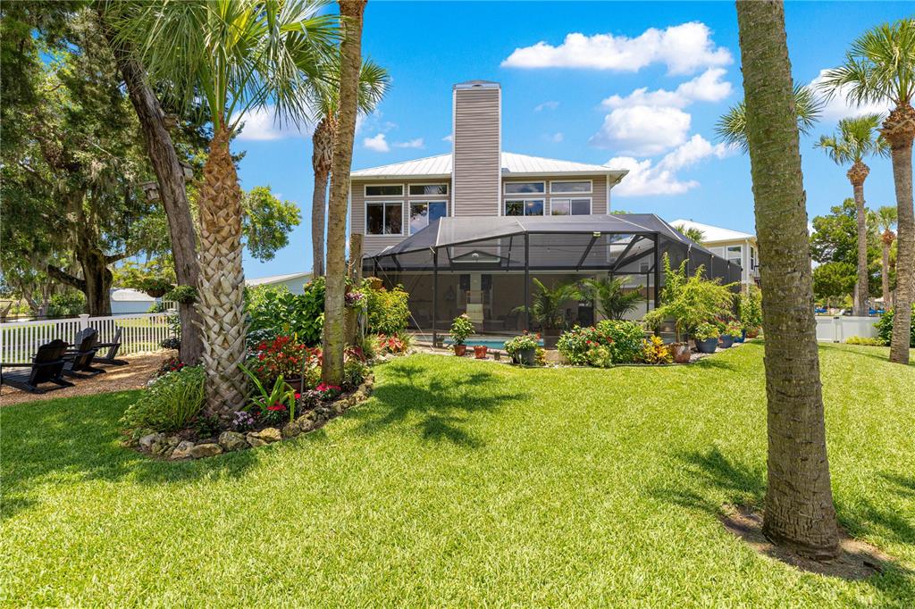 3817 North Calusa Point Crystal River, FL 34428 - Photo 54 of 54 a view of a yard in front of the house