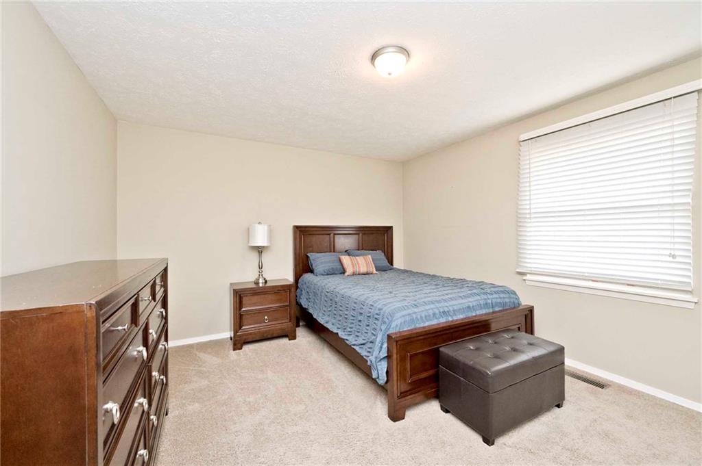 8537 Castle Farms Road Indianapolis, IN 46256 - Photo 17 of 24 Gallery Image 17