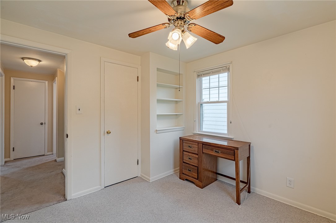 4092 Charlton Road Cleveland, OH 44121 - Photo 22 of 33 Gallery Image 22
