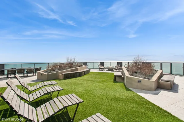 $545,000 | 211 North Harbor Drive, Unit 1307, Chicago, IL 60601