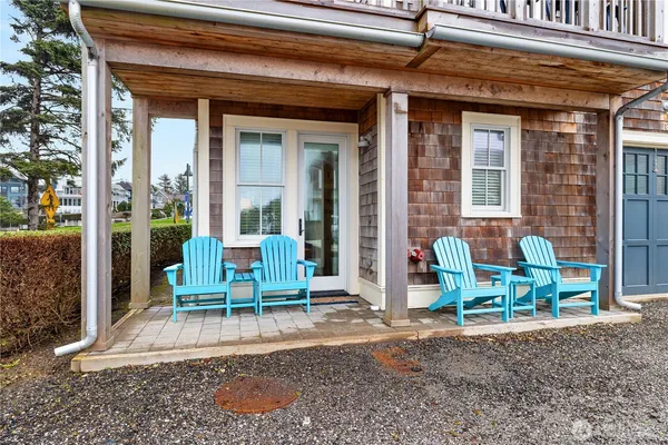 $1,759,000 | 78 Pacifica Lane, Pacific Beach, WA 98571