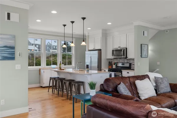 $1,759,000 | 78 Pacifica Lane, Pacific Beach, WA 98571