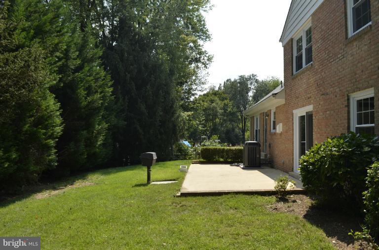 2404 Chilham Place Potomac, MD 20854 - Photo 23 of 25 Exterior (General)