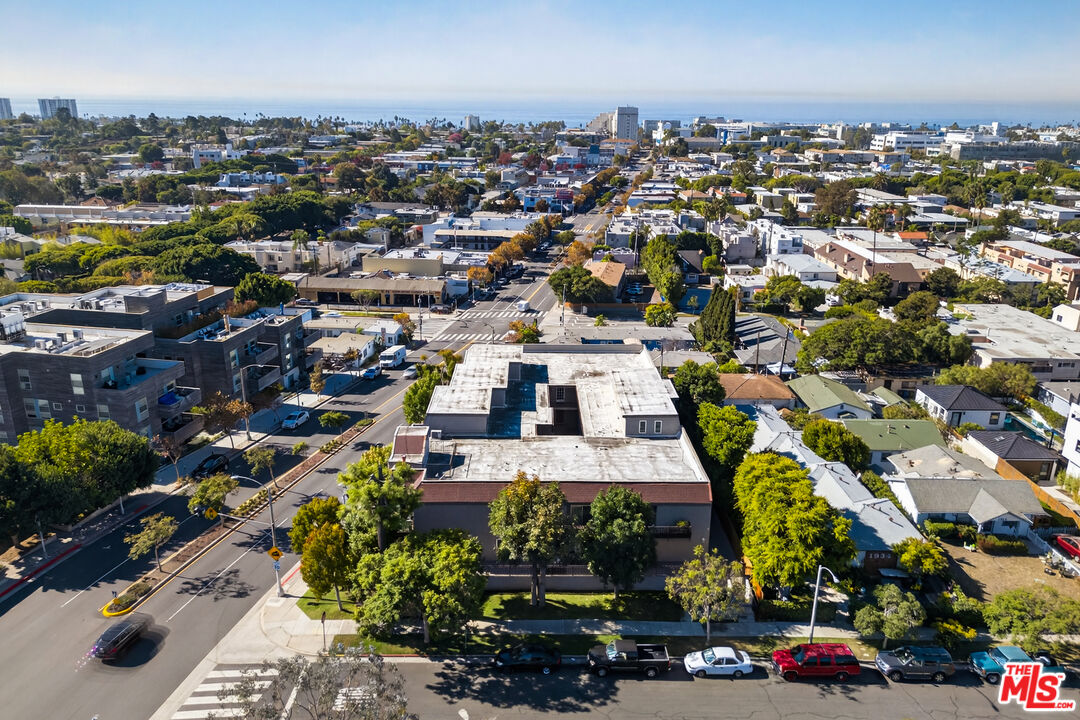 1125 Pico Boulevard, Unit 103 Santa Monica, CA 90405 - Photo 31 of 34 a view of a city