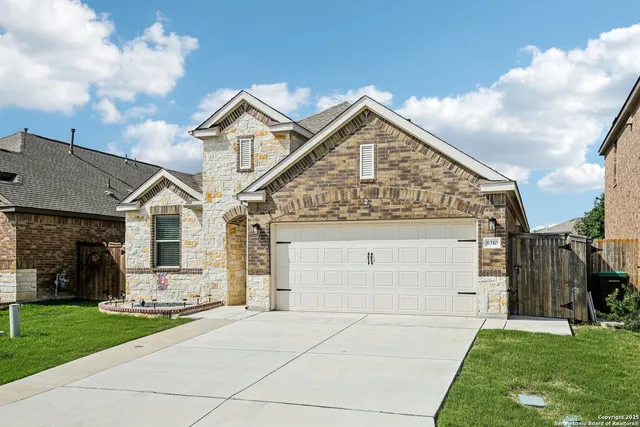 a view of house and outdoor space