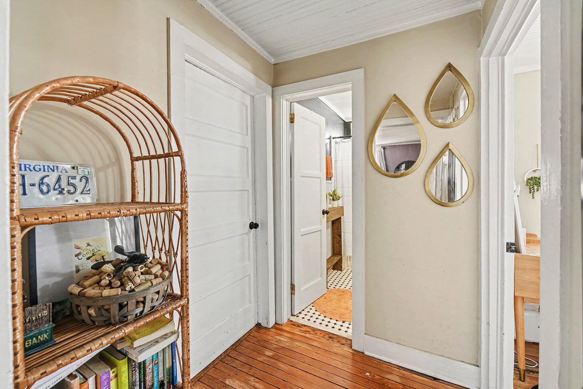 81 Simons Street Charleston, SC 29403 - Photo 13 of 31 81 Simons A