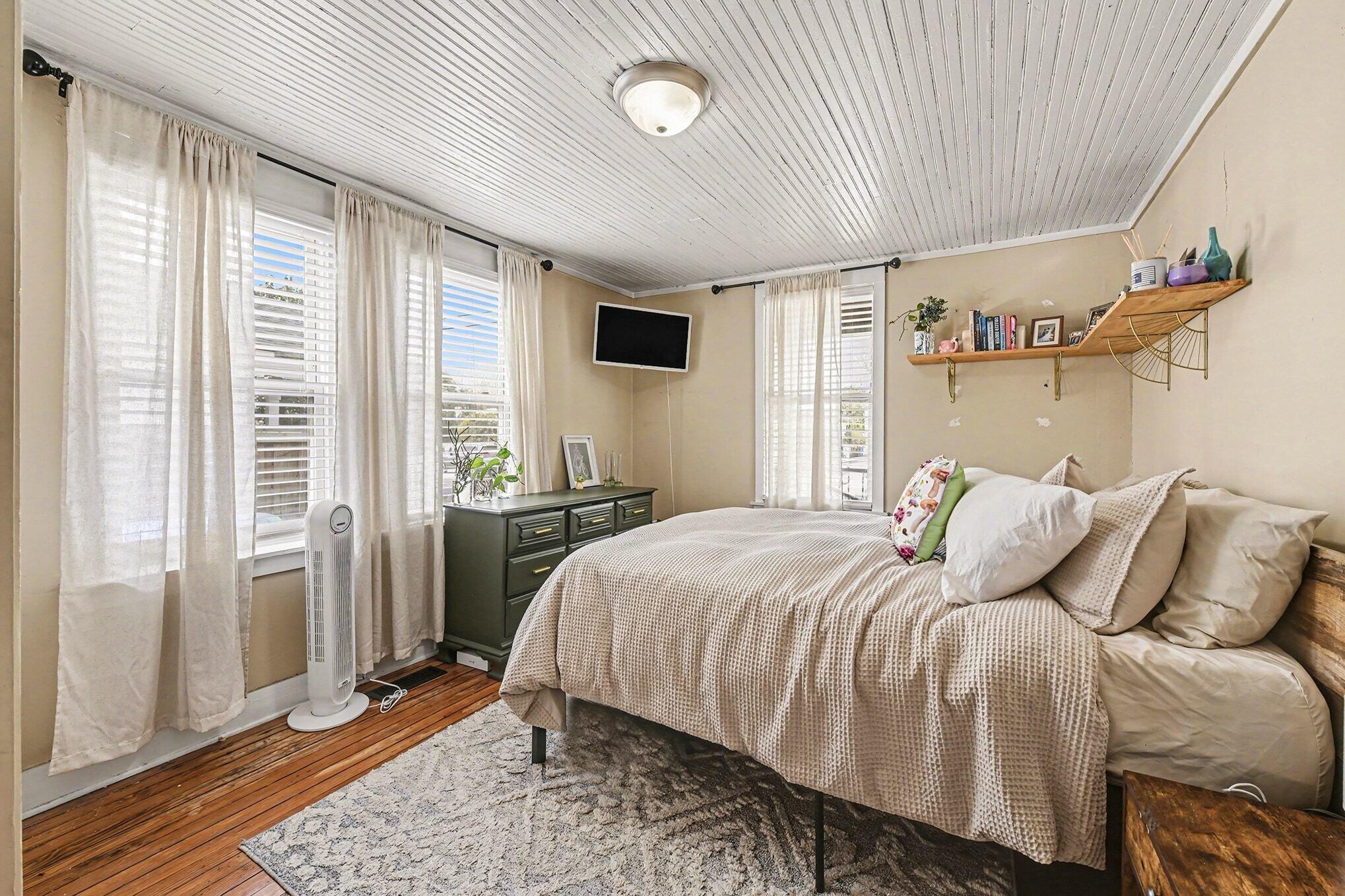 81 Simons Street Charleston, SC 29403 - Photo 14 of 31 81 Simons A - bed 1