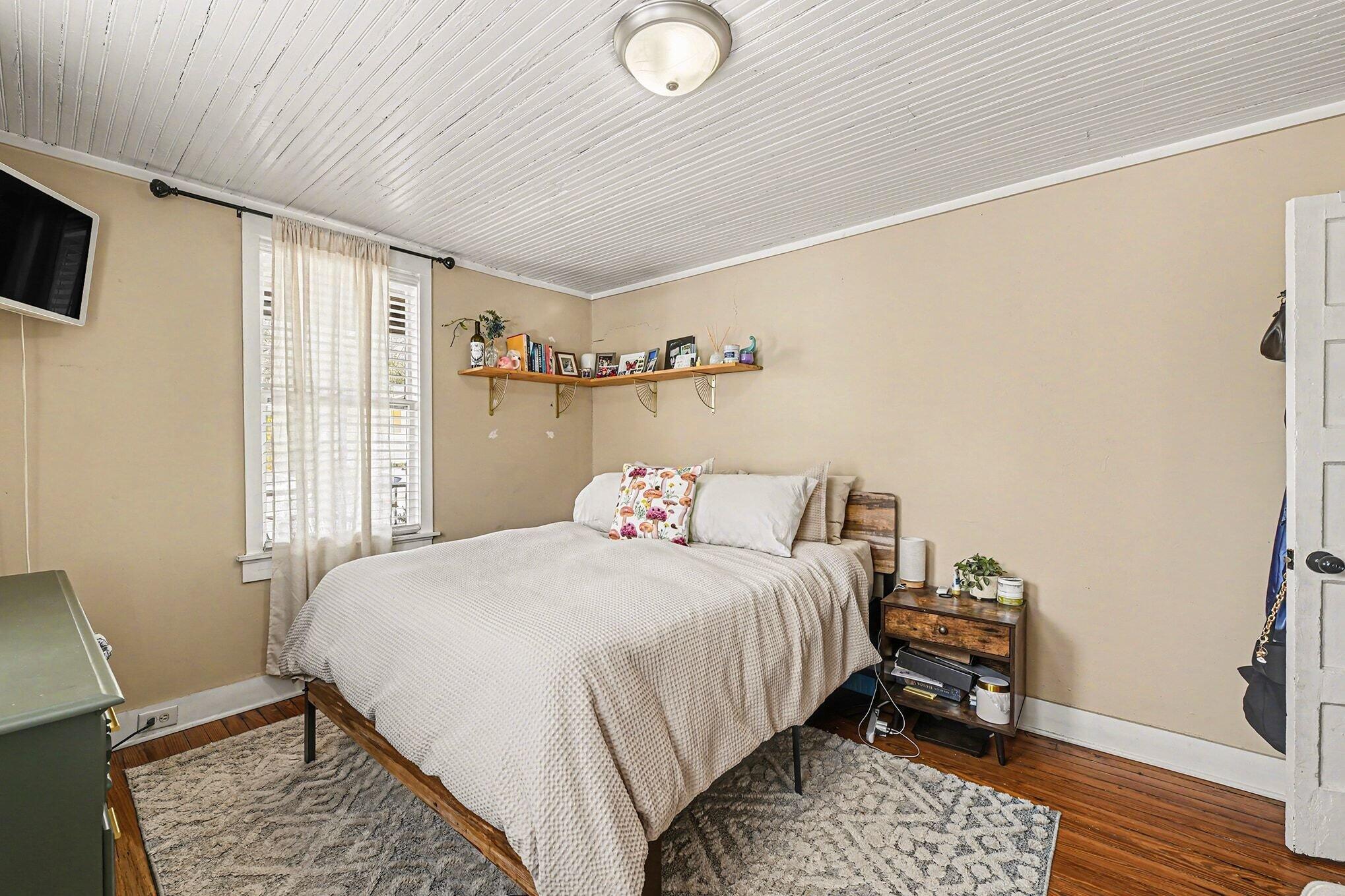 81 Simons Street Charleston, SC 29403 - Photo 15 of 31 81 Simons A - bed 1