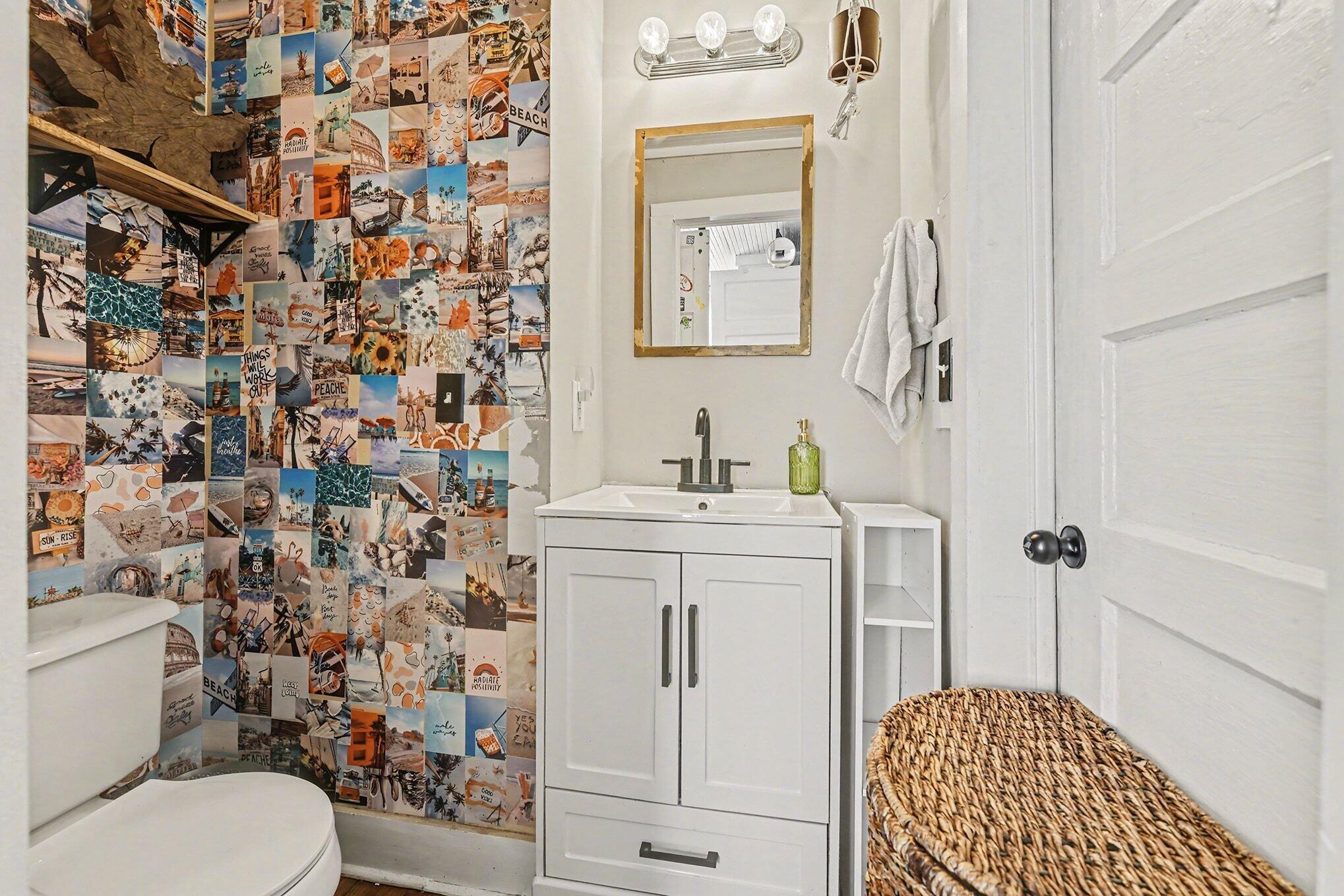 81 Simons Street Charleston, SC 29403 - Photo 21 of 31 81 Simons A - half bath