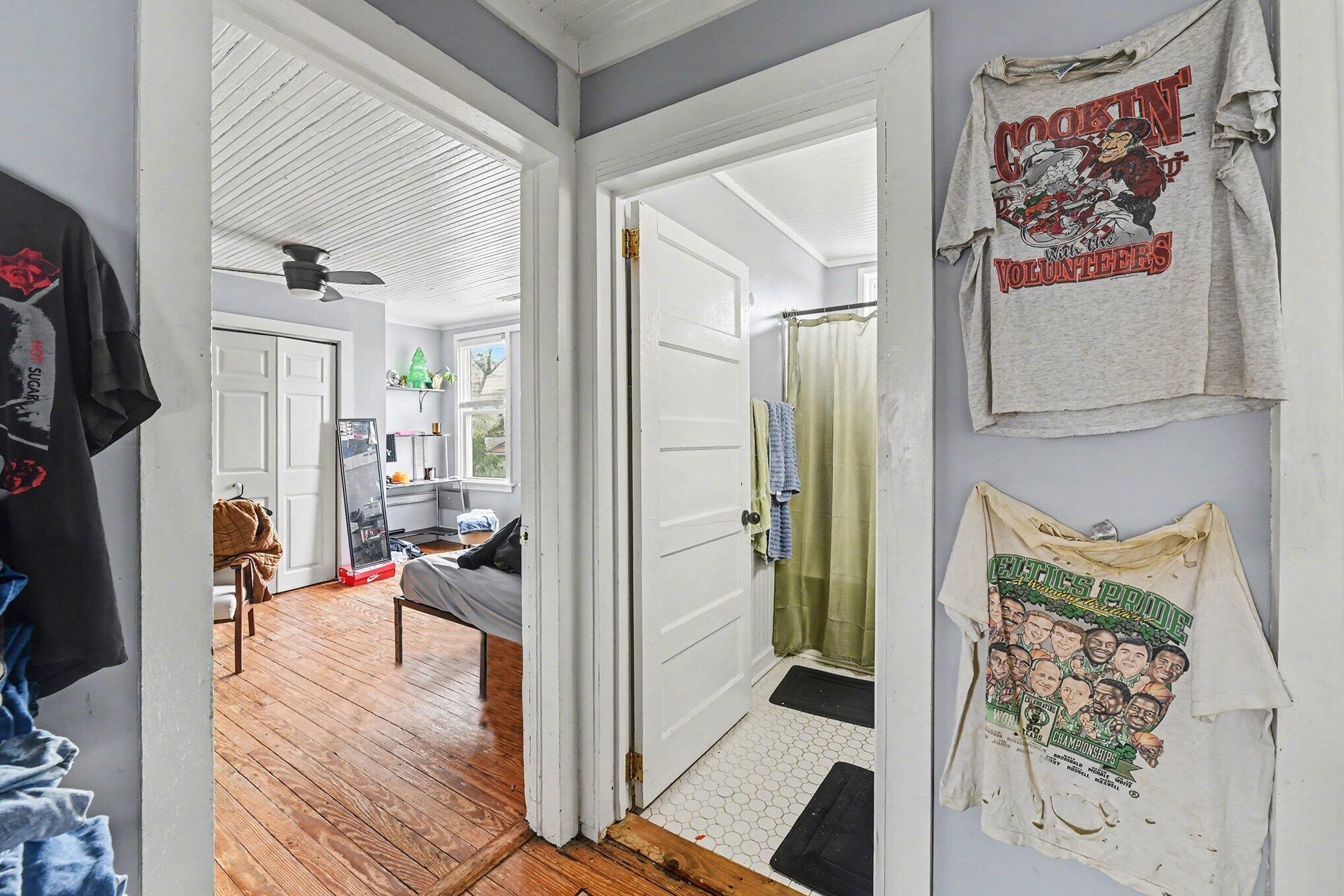 81 Simons Street Charleston, SC 29403 - Photo 23 of 31 81 Simons B