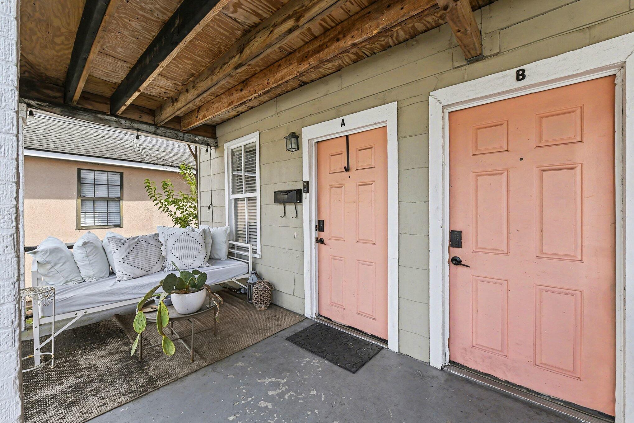 81 Simons Street Charleston, SC 29403 - Photo 4 of 31 81 Simons