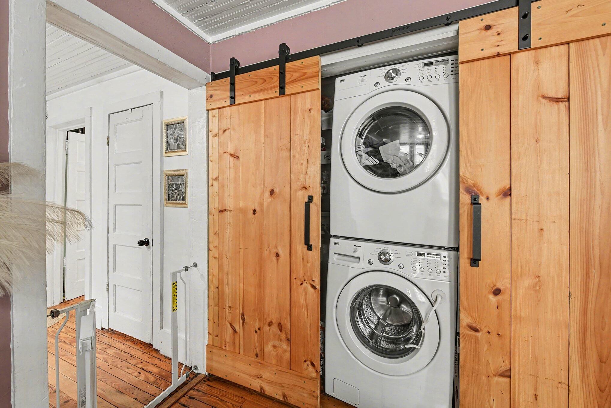 81 Simons Street Charleston, SC 29403 - Photo 9 of 31 81 Simons A