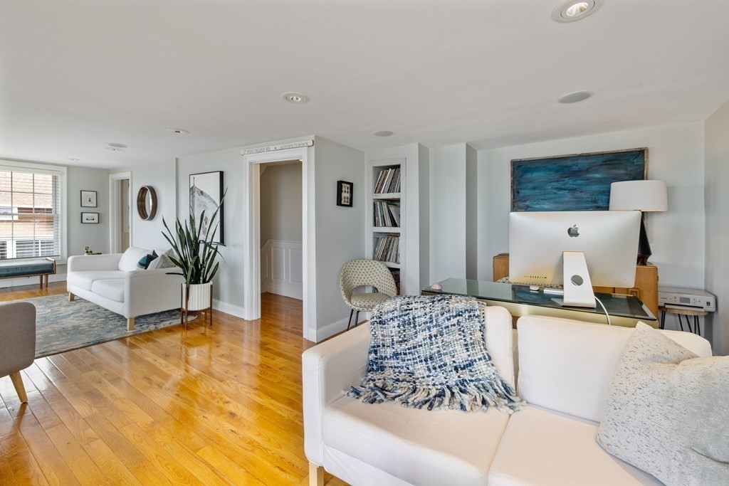 17 Post Island Road Quincy, MA 02169 - Photo 22 of 28 Gallery Image 22