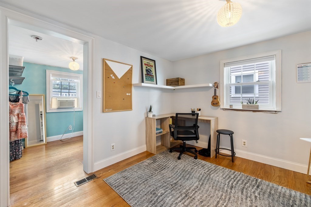17 Post Island Road Quincy, MA 02169 - Photo 26 of 28 Gallery Image 26