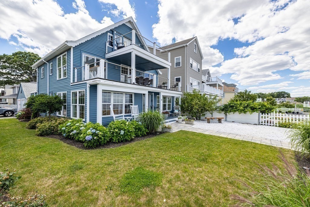17 Post Island Road Quincy, MA 02169 - Photo 9 of 28 Gallery Image 9