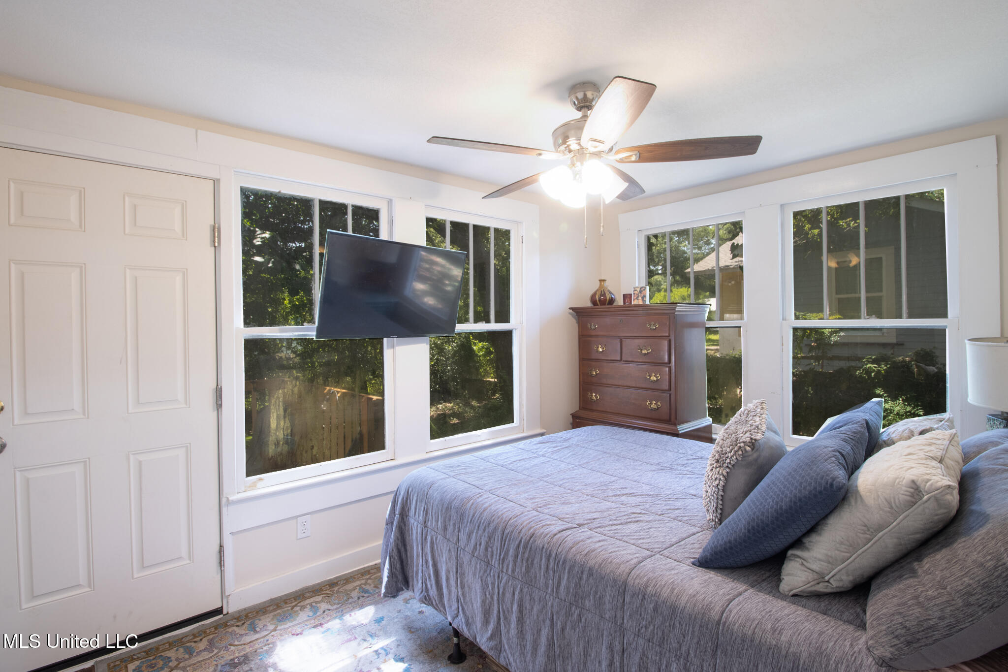 258 Querens Avenue Biloxi, MS 39530 - Photo 7 of 20 258 Querens-73008