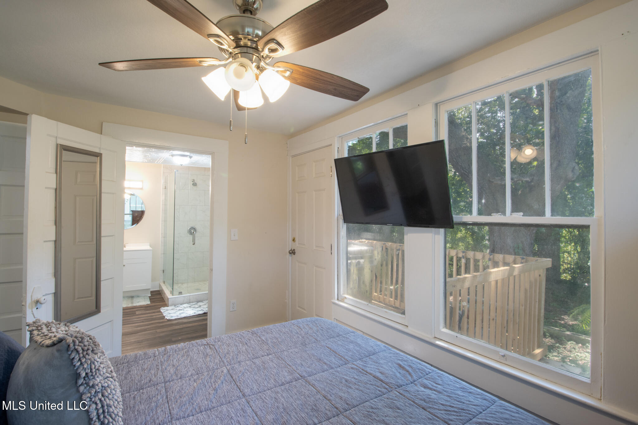 258 Querens Avenue Biloxi, MS 39530 - Photo 9 of 20 258 Querens-73013