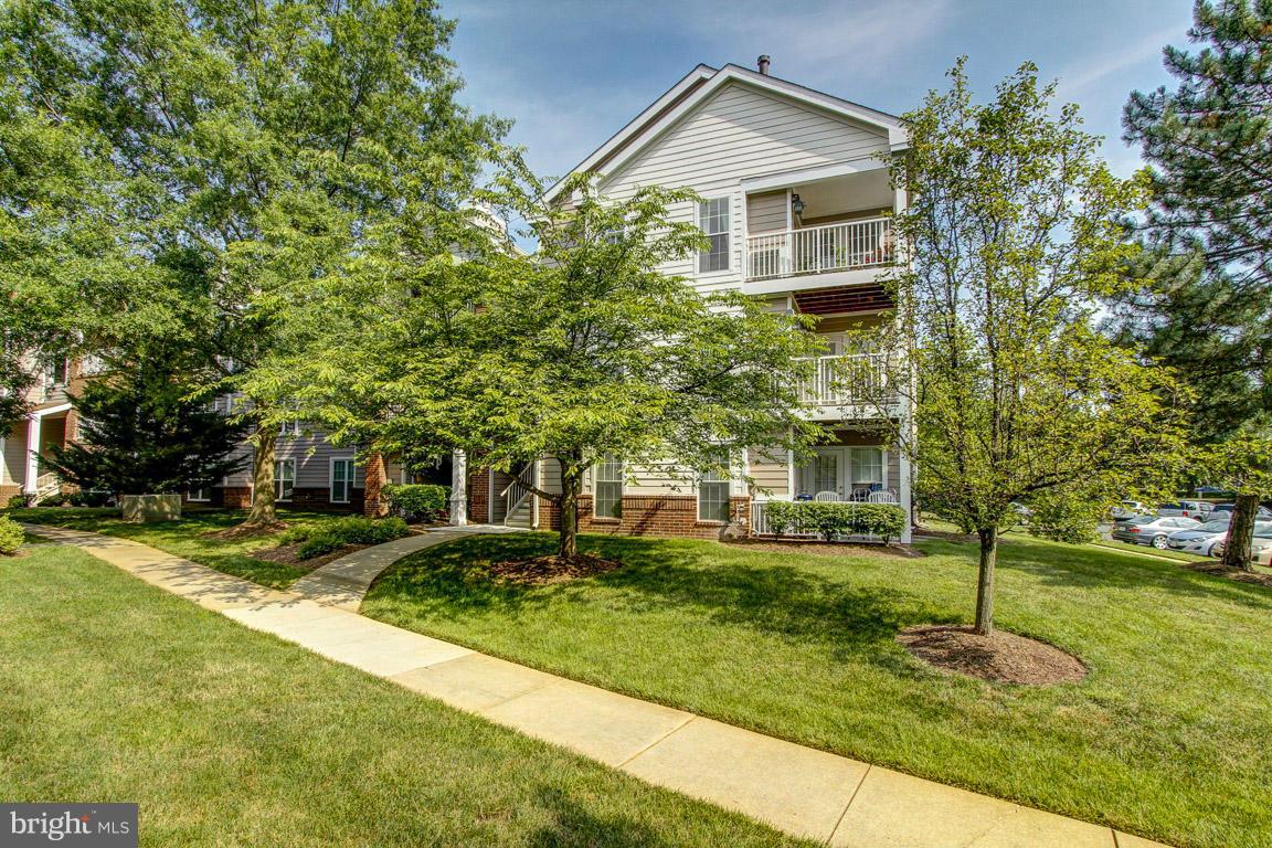 20951 Timber Ridge Terrace, Unit 201 Ashburn, VA 20147 - Photo 21 of 27 Exterior (General)