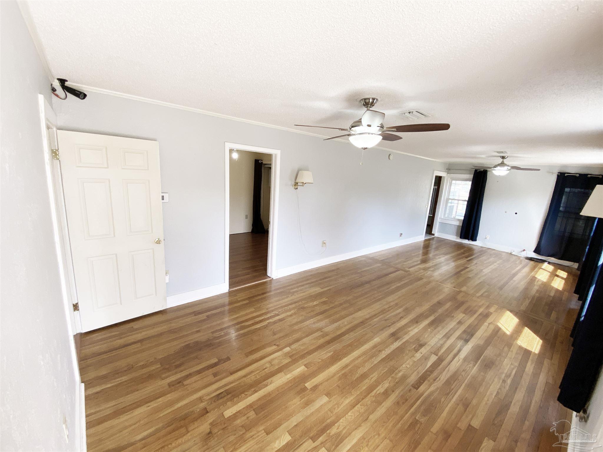 1200 Wilson Avenue Pensacola, FL 32507 - Photo 4 of 33