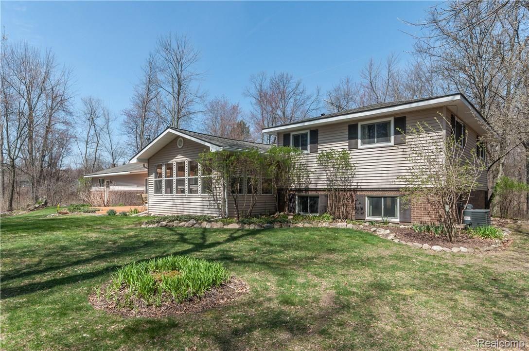 3747 Ray Road Oxford, MI 48370 - Photo 47 of 49 3747 Ray-20.jpg