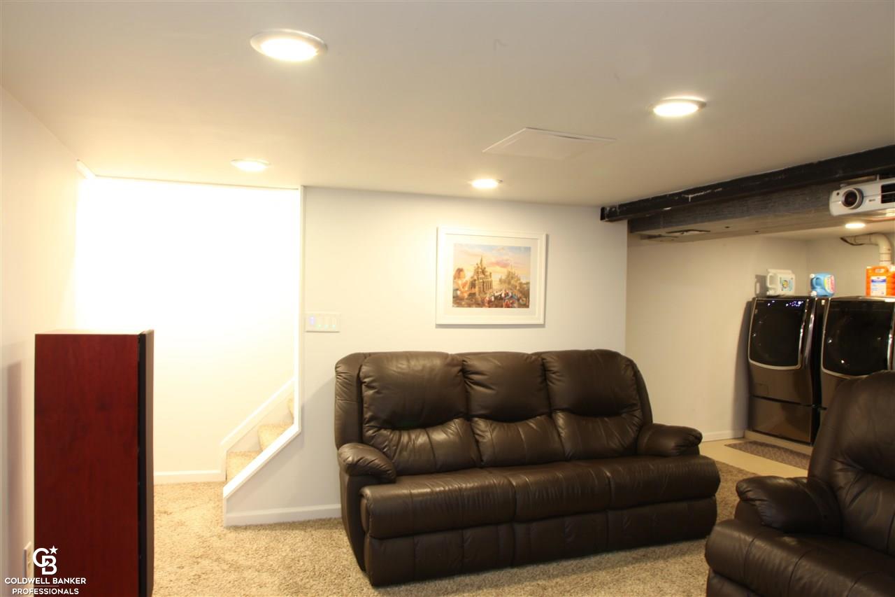 34711 Devonshire Road New Baltimore, MI 48047 - Photo 20 of 28 50044972-19.JPG